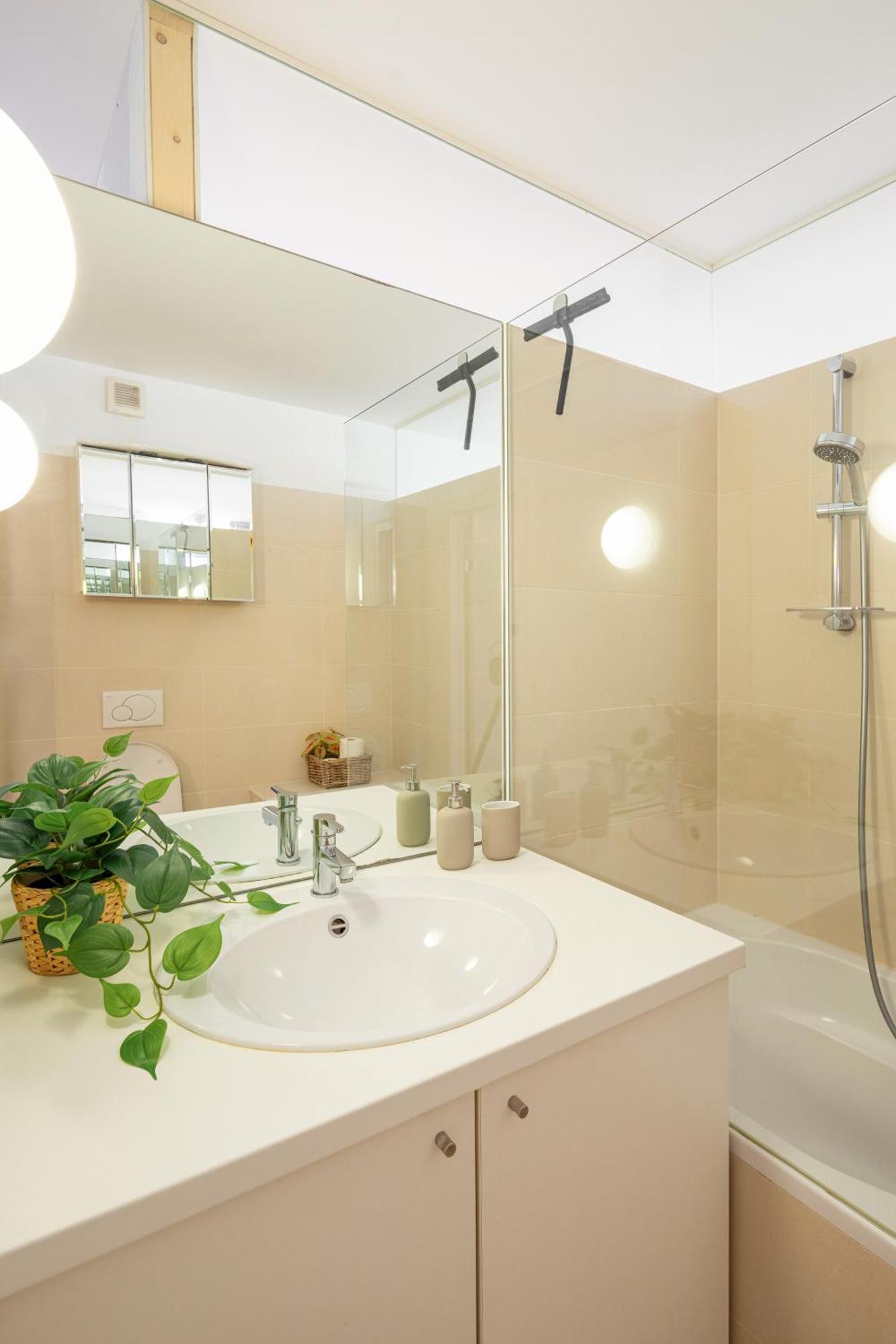 Gemuetliches, Ruhiges Apartment - 90M2 Mit Garten Und Terrasse Vídeň Exteriér fotografie