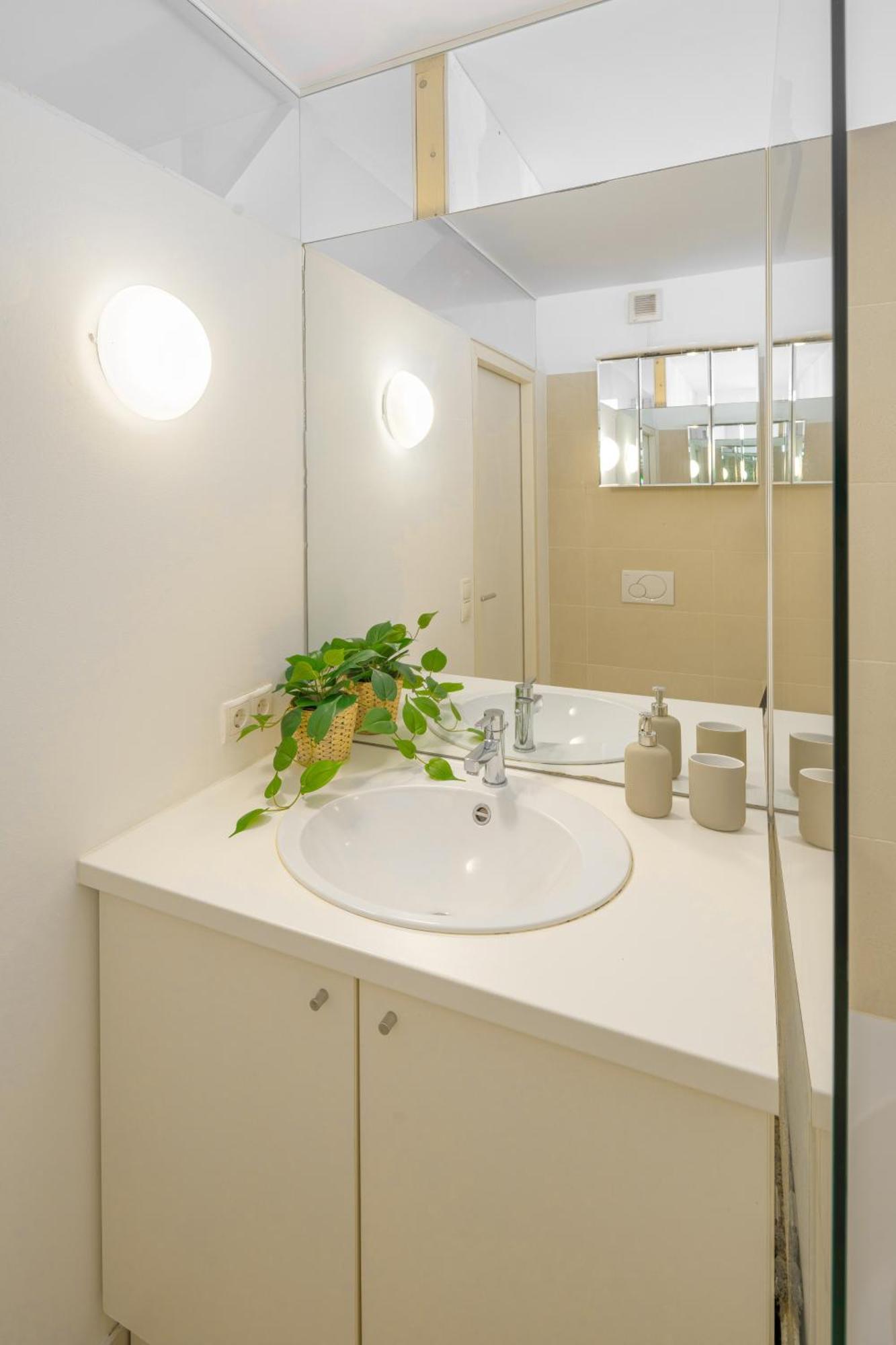 Gemuetliches, Ruhiges Apartment - 90M2 Mit Garten Und Terrasse Vídeň Exteriér fotografie